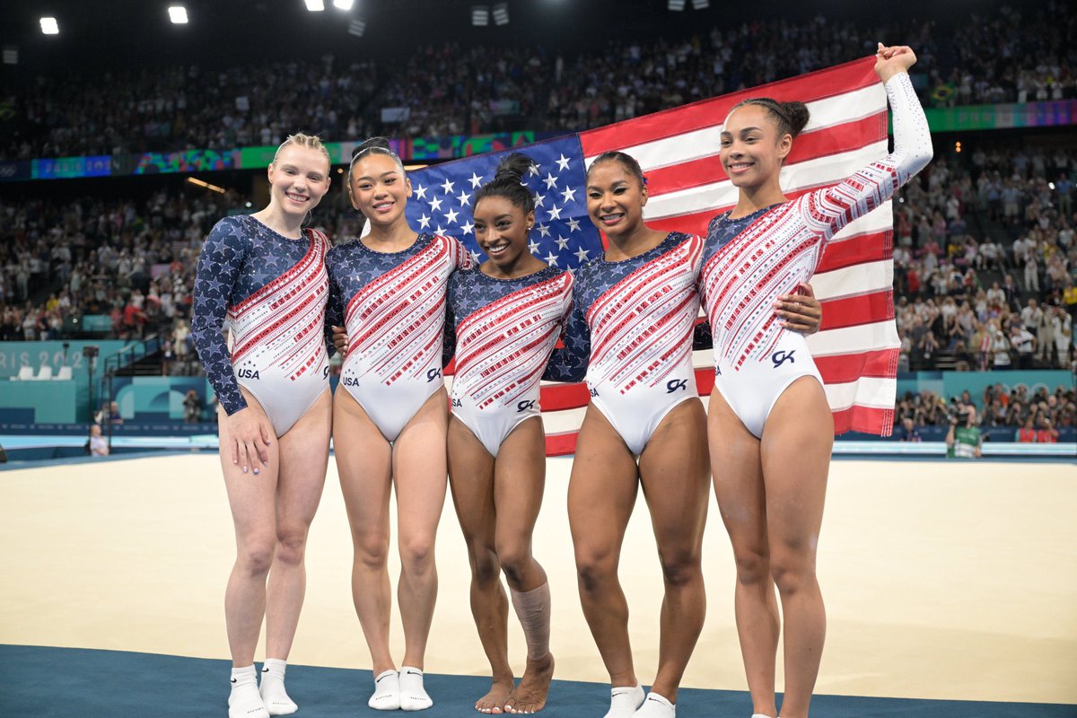 Les USA récupère leur titre de championne olympique 🇺🇸

1. USA 171.296
2. Italie 165.494
3. Bresil 164.497
4. Grande Bretagne 164.263
5. Canada 162.432
6. Chine 162.131
7. Roumanie 159.497
8. Japon 159.463