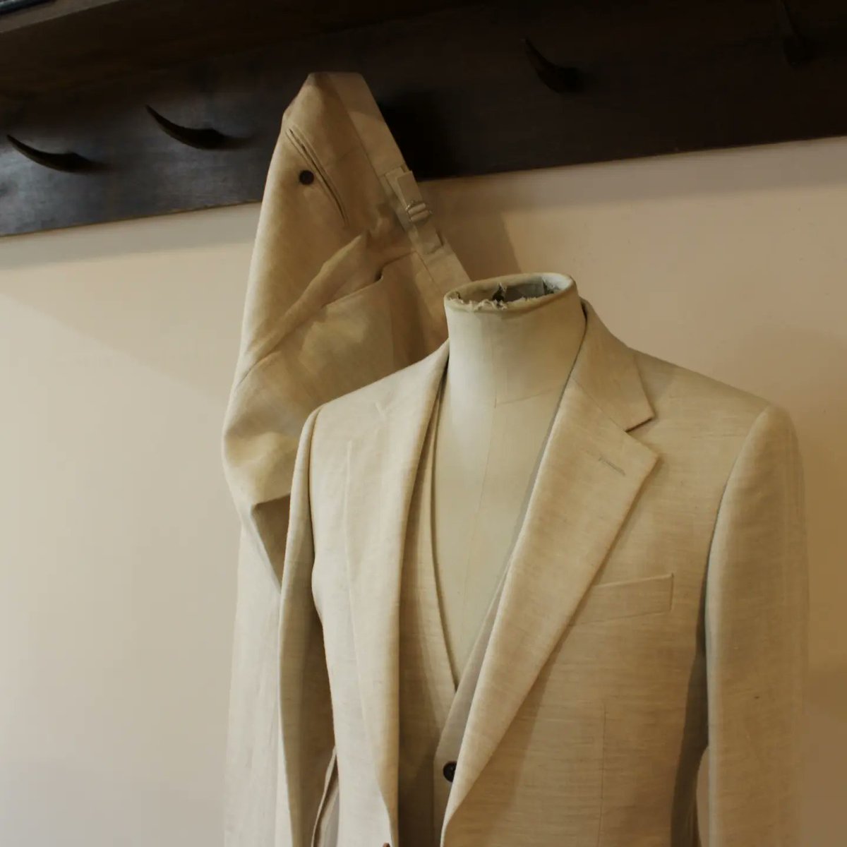 Showcasing: One of our bespoke suits using <a href="/alfredbrownltd/">Alfred Brown Ltd</a> linen &amp; wool beige three-piece suit. 

#Tailors #Outfitters #Clifton #Bristol