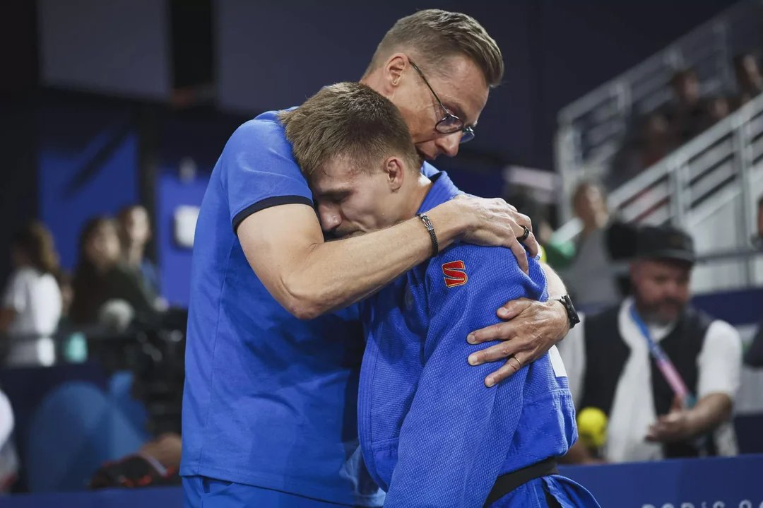 my friend finland president alexander stubb being the type of leader you want to see at the olympic games