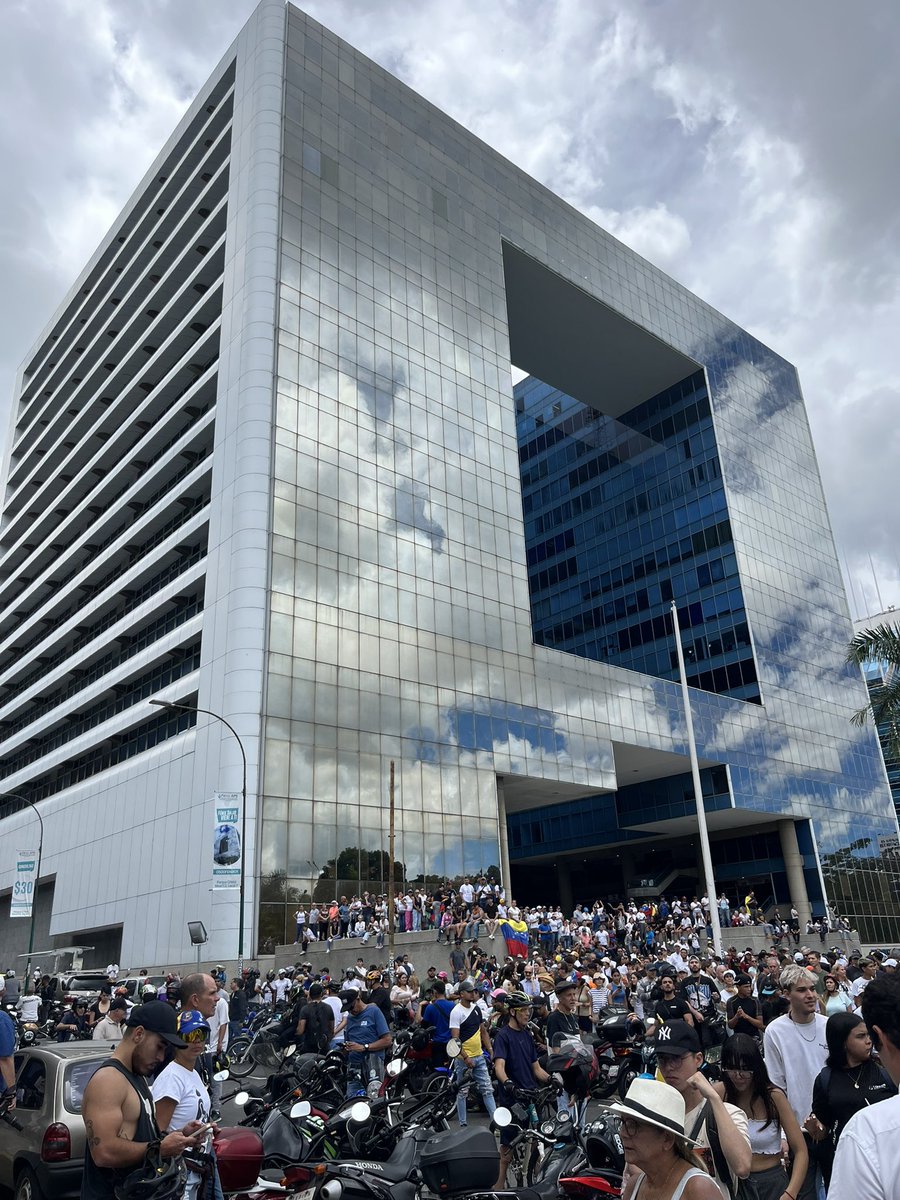 rodryfon's tweet image. Qué locura 🥹😭