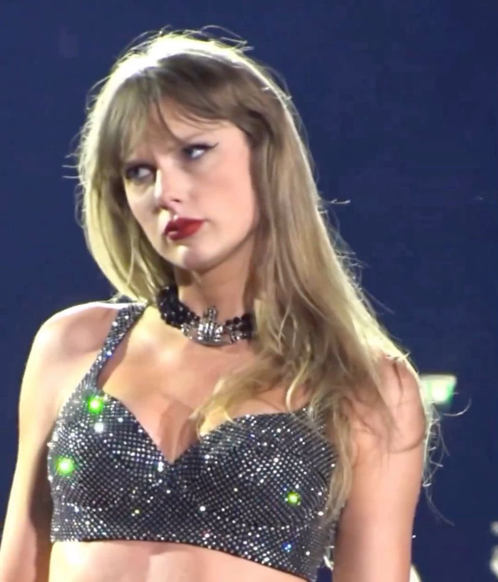 taylor thinker💭 (@tsthinkers) on Twitter photo 