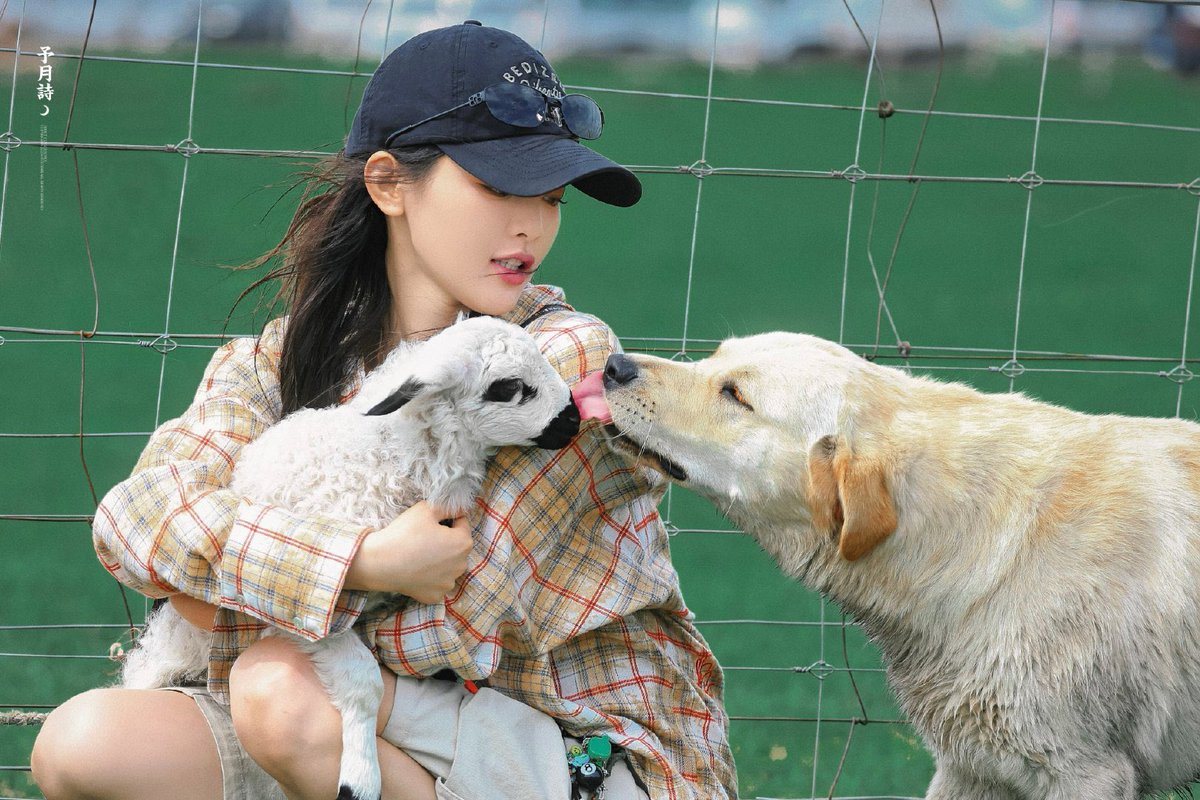 chaoyuearchive's tweet image. 240730 #FriendsTogether S2 filming

© 予月诗·杨超越
#是好朋友的周末 
#YangChaoyue