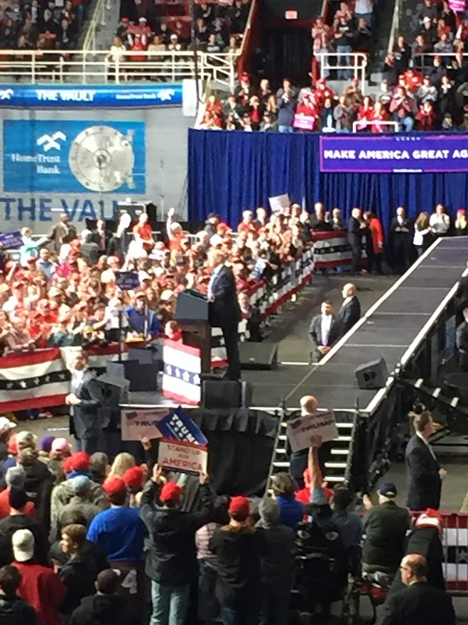 goneers's tweet photo. Donald Trump in 2016 #randomshitposting https://t.co/GguswRNsyc