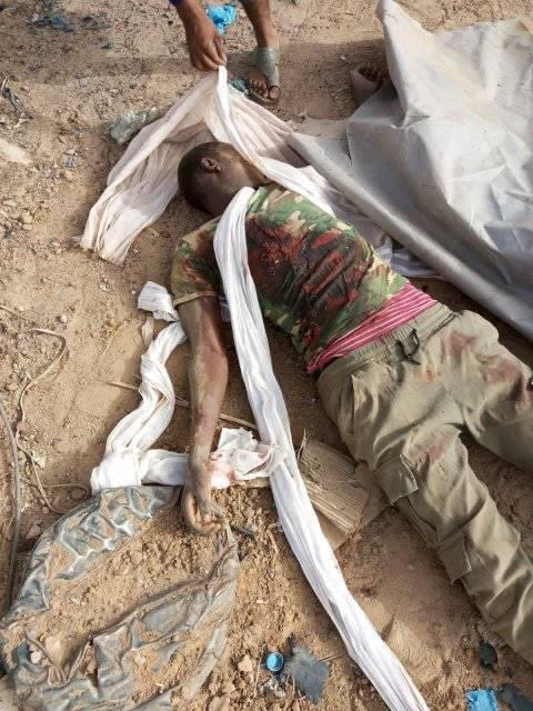 Zone de #Tinzawaten: Le #CSP-DPA a envoyé une patrouille de constatation des dégâts humains.

#Attention: images difficiles.