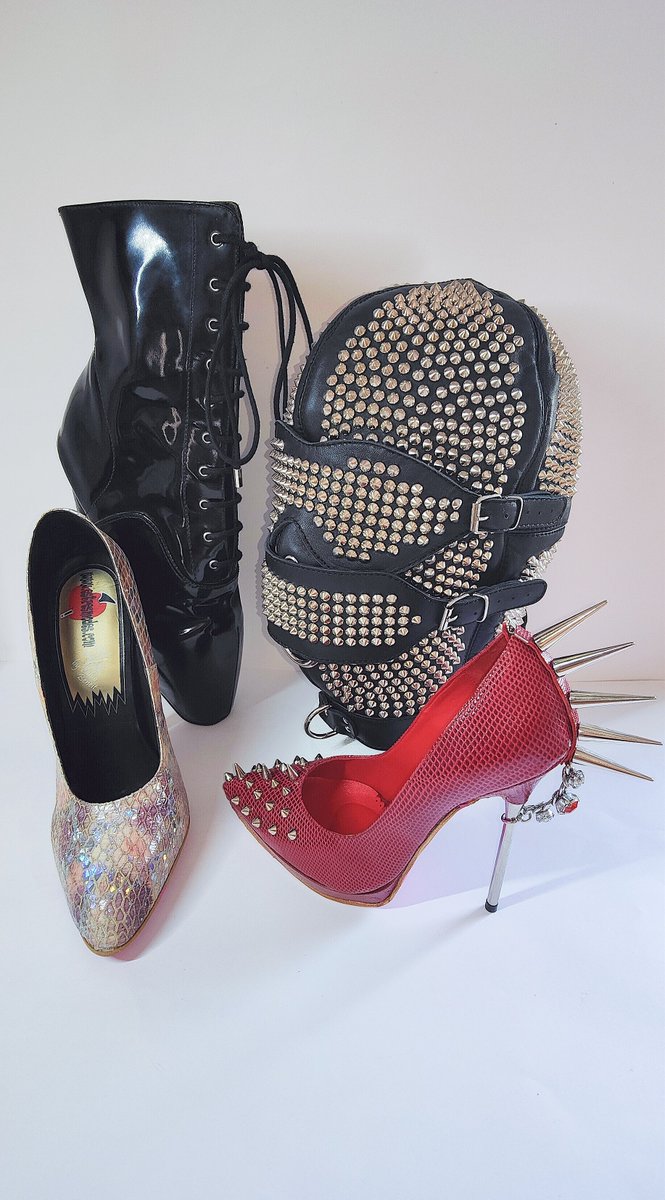 X_SECRETS_'s tweet photo. Encantados de poder anunciar de forma oficial que vamos a hacer una estrecha colaboración con @taconxxl (Extreme High Heels) para hacer productos para nuestro mundo.
Además de poder colaborar con otros diseñadores. Esperemos que os gusten los trabajos!!!!
#modapunk #modafetish https://t.co/c6nNbnsJ5I