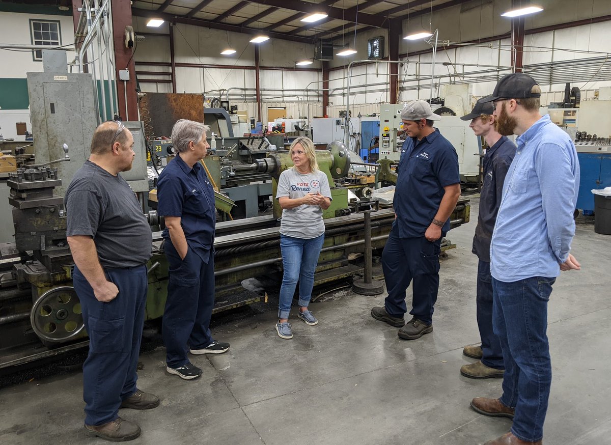 Thanks #ReneaJones <a href="/jcfarms/">Renea Jones</a> for stopping by #GeneralMachine in #Elizabethton TN to discuss #SmallBiz and #MadeInUSA with our Team. #TN is a great place to live and do business!