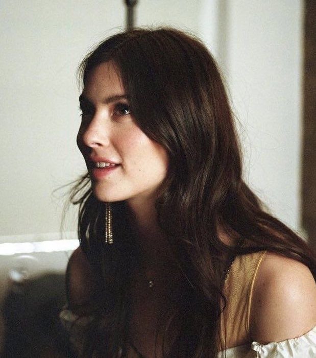 hourly gracie abrams (@hourlygracieab) on Twitter photo 