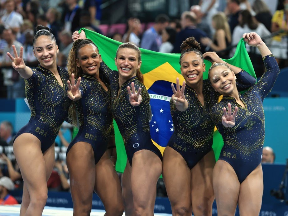 FrancineidePin7's tweet photo. Parabéns meninas, vcs são determinadas.
Valeu Brasil!!! https://t.co/Y9qBapwwfX