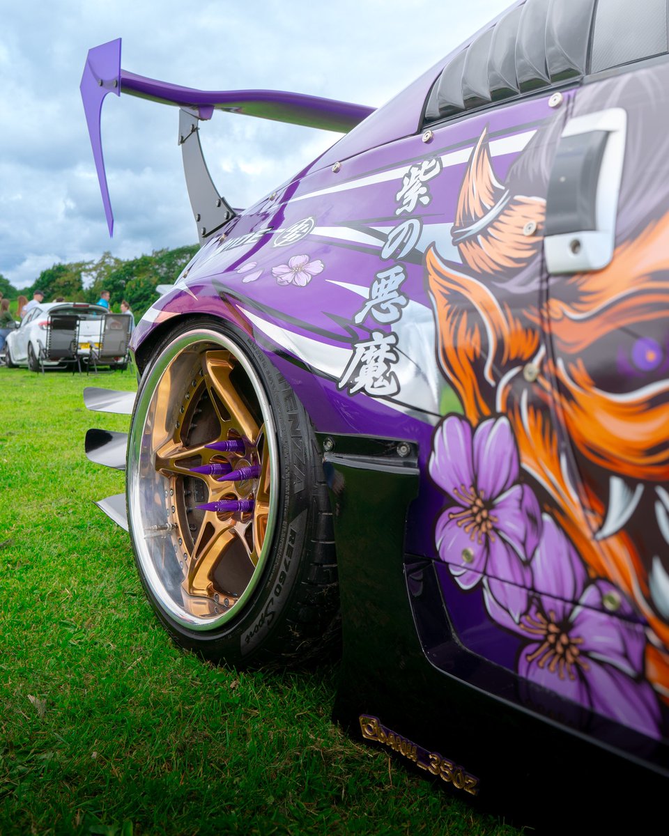 Once again, it’s always a good time to enjoy and shoot all the details @danh_350z has to offer about Japanese 🇯🇵 culture 💜💜💜 this time at @wheelsupnorth event 
✖️
#nissan #nissan350z #350z #350znation #ukcarscene #ukcars #carshow #jdmculture #jdmnation #jdmlife #slammeduk