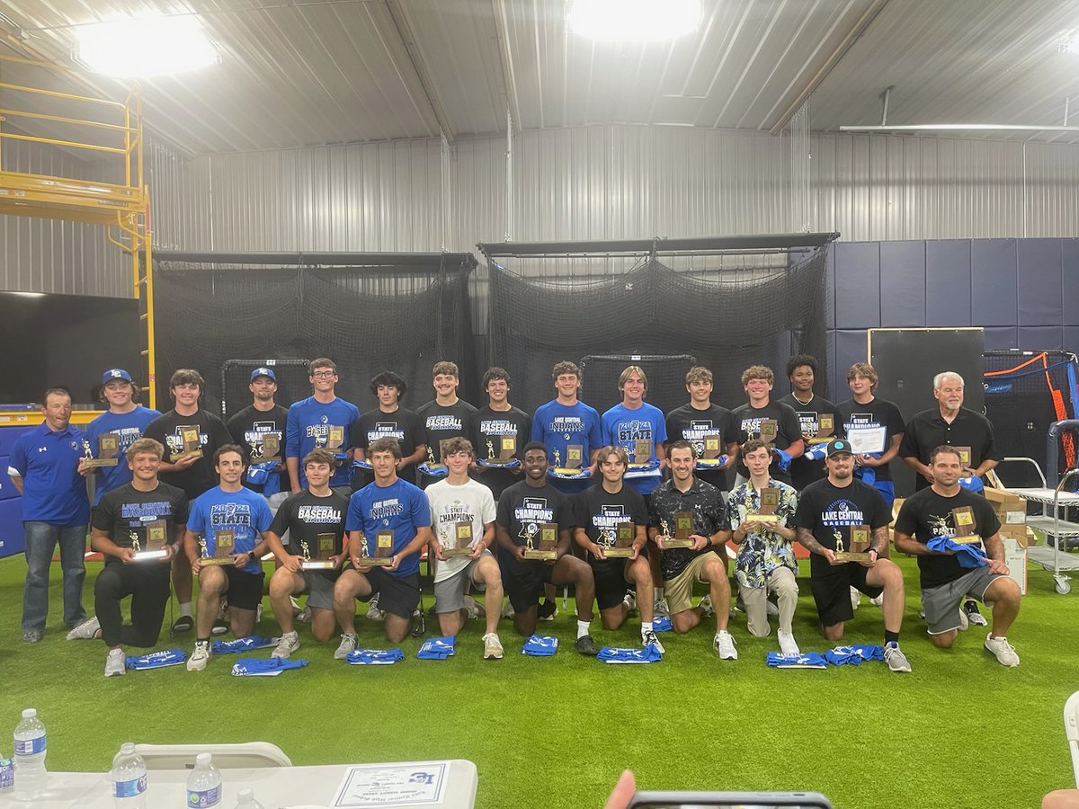 Great night last night as we held our year end banquet and celebrated our 2024 4A State Championship.  Thanks to the Sivak's for hosting and to all those who were in attendance and pitched in.  Great to get all of these guys together again!!!  FANTASTIC GROUP!!!