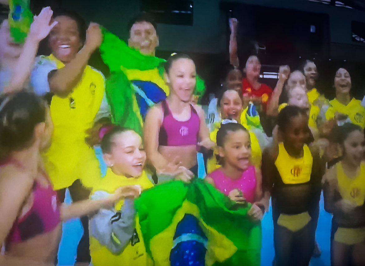 sportv's tweet photo. Será que o futuro da nação ficou orgulhoso? 💚💛❤️🖤🥹🥉😁
#NossoMundo
#TimeBrasil
#GinásticaArtística
#TimeFlamengo
#PresenteeFuturo https://t.co/HfmMtjIVm0