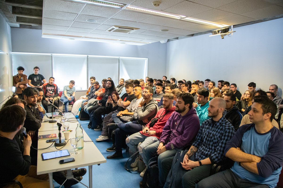 Press Over tweet media