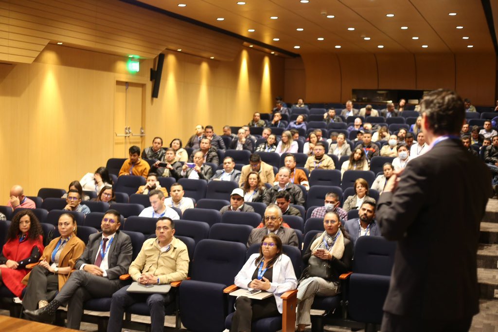 <a href="/Ministerio_TIC/">Ministerio TIC</a> <a href="/MauricioLizcano/">Mauricio Lizcano</a> <a href="/CundinamarcaGob/">Gobernación de Cundinamarca</a> <a href="/bernatico/">Juan Carlos Bernate</a>, Gerente de marketing de <a href="/Fortinet/">Fortinet</a>, aseguró que <a href="/Ministerio_TIC/">Ministerio TIC</a> cuenta con un Modelo de Seguridad y Privacidad de la Información idóneo, por eso es importante que las entidades diseñen, implementen, optimicen y desarrollen sus servicios enfocados en #Ciberseguridad.🔐