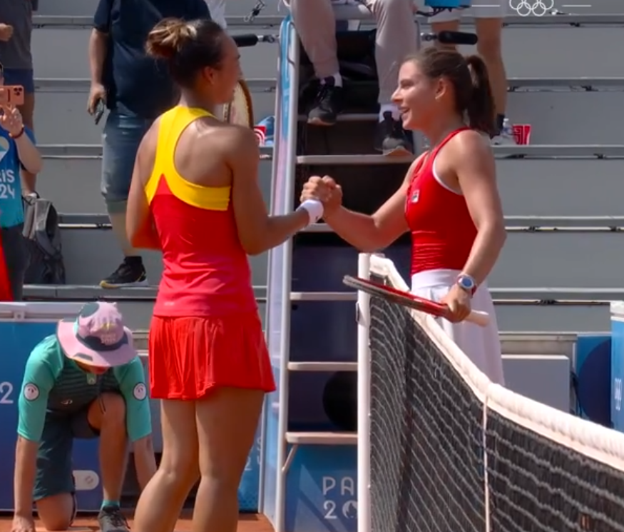 josemorgado's tweet image. The most unexpected drama of the day came after the incredible Zheng-Navarro battle.

Qinwen won after saving match point. The handshake was tense and explained by both players afterwords.

Navarro. "I just told her I didn't respect her as a competitor. I think she goes about…