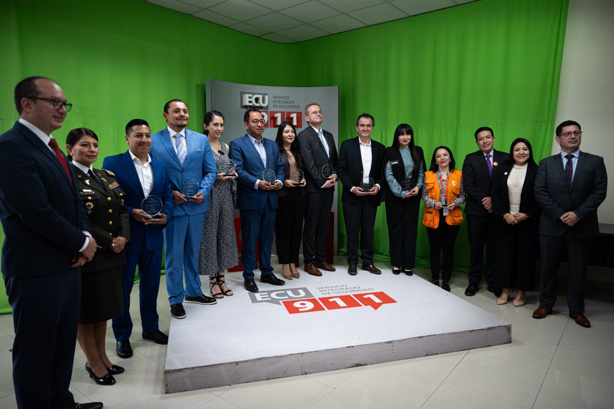OIMEcuador's tweet photo. En conmemoración del Día Mundial contra la Trata de Personas, participamos en un homenaje por parte del @MinInteriorEc debido a nuestro trabajo en la prevención de este crimen y en la protección de las víctimas de trata. 1/2🧵 https://t.co/SlvJIQxBsU