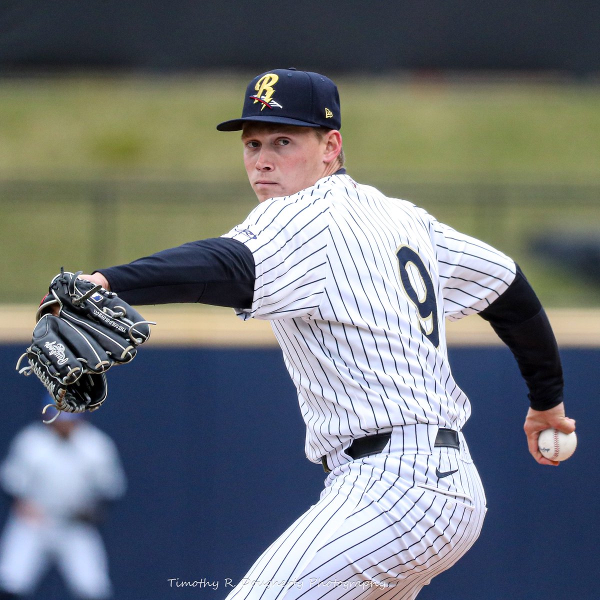 MLBPipeline's tweet photo. Will Warren is set to be called up to make his Major League debut tonight, per @BryanHoch.

The #Yankees' No. 7 prospect has posted a 2.91 ERA + 0.92 WHIP across 4 July starts at Triple-A: https://t.co/VXRDKoeLco https://t.co/VTZCbRJKe4