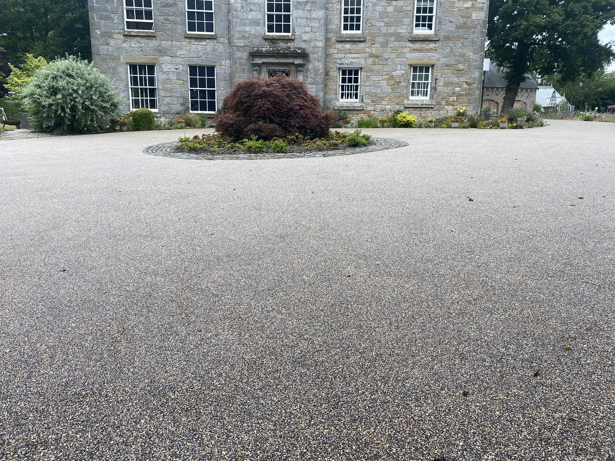 EBroadsurfacing's tweet photo. Recent resin surfacing job we completed.                                      1060m2 of Daltex devon yellow https://t.co/UQdi62k1hN