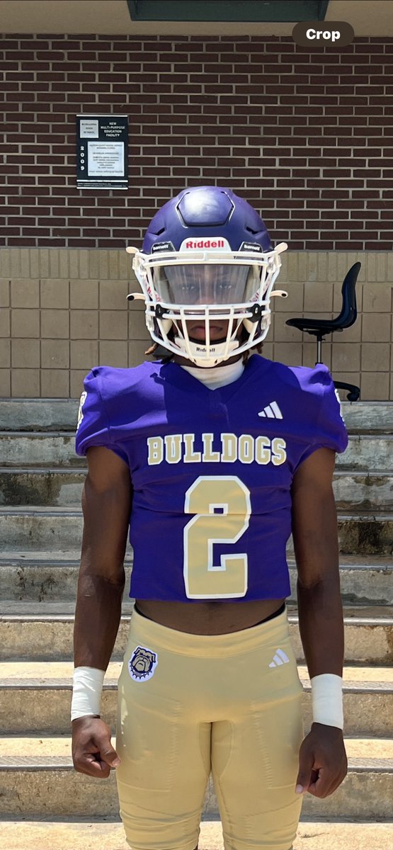 Ready for war‼️
crazy offseason work ready to get to it!!!!!

5’10, 178 lbs | ATH | Ruben Mayes Jr
265 bench
420 squat
280 clean