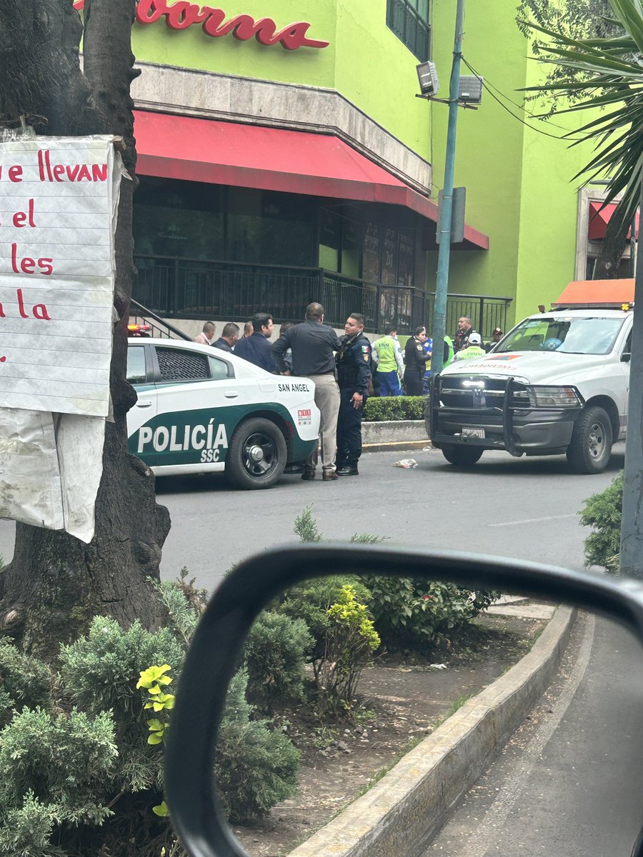 corbolgg's tweet photo. Que está pasando? @OVIALCDMX Altavista y Revolución, Álvaro Obregón https://t.co/gqeeRi1YuF