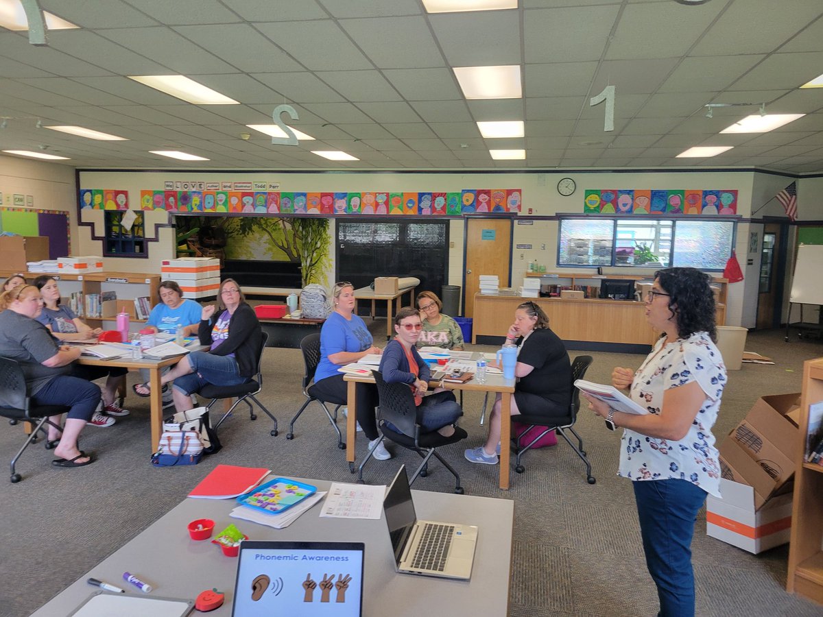 JCPS Elementary ELA tweet media