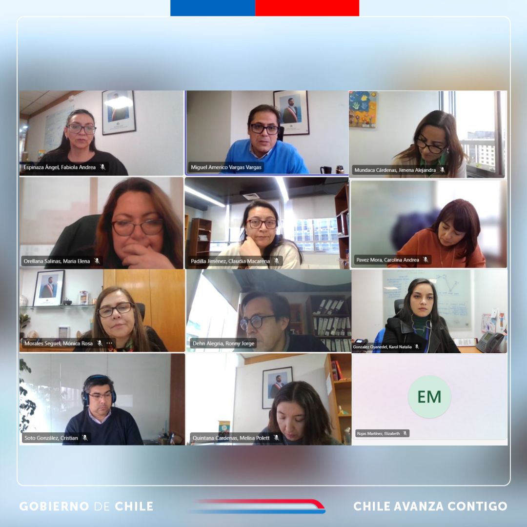 Directora regional, <a href="/MonicaMoralesSe/">Mónica Morales S</a> , preside nueva mesa regional de seguridad junto a subdirectores, subdirectoras y encargadas de unidad, con el objeto de generar estrategias regionales para el resguardo de los espacios educativos.