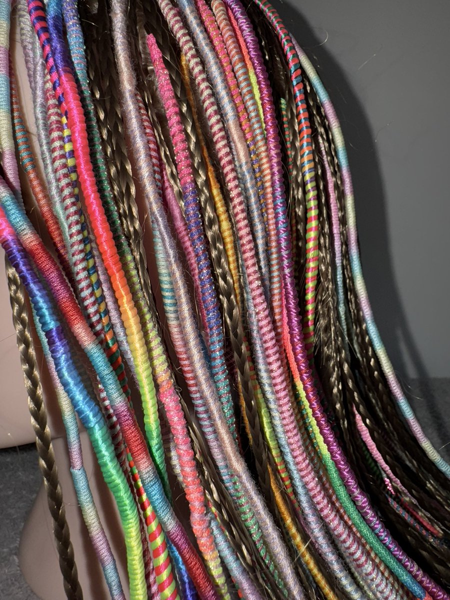 CabelloBraids's tweet photo. New braids, new vibes! 💫 #HairGoals #BraidedBeauty #HairWraps https://t.co/zAg6bIu5uq