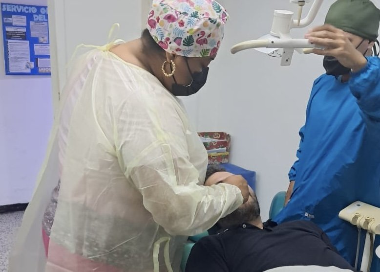 Autoridad Única de Salud del Zulia tweet media