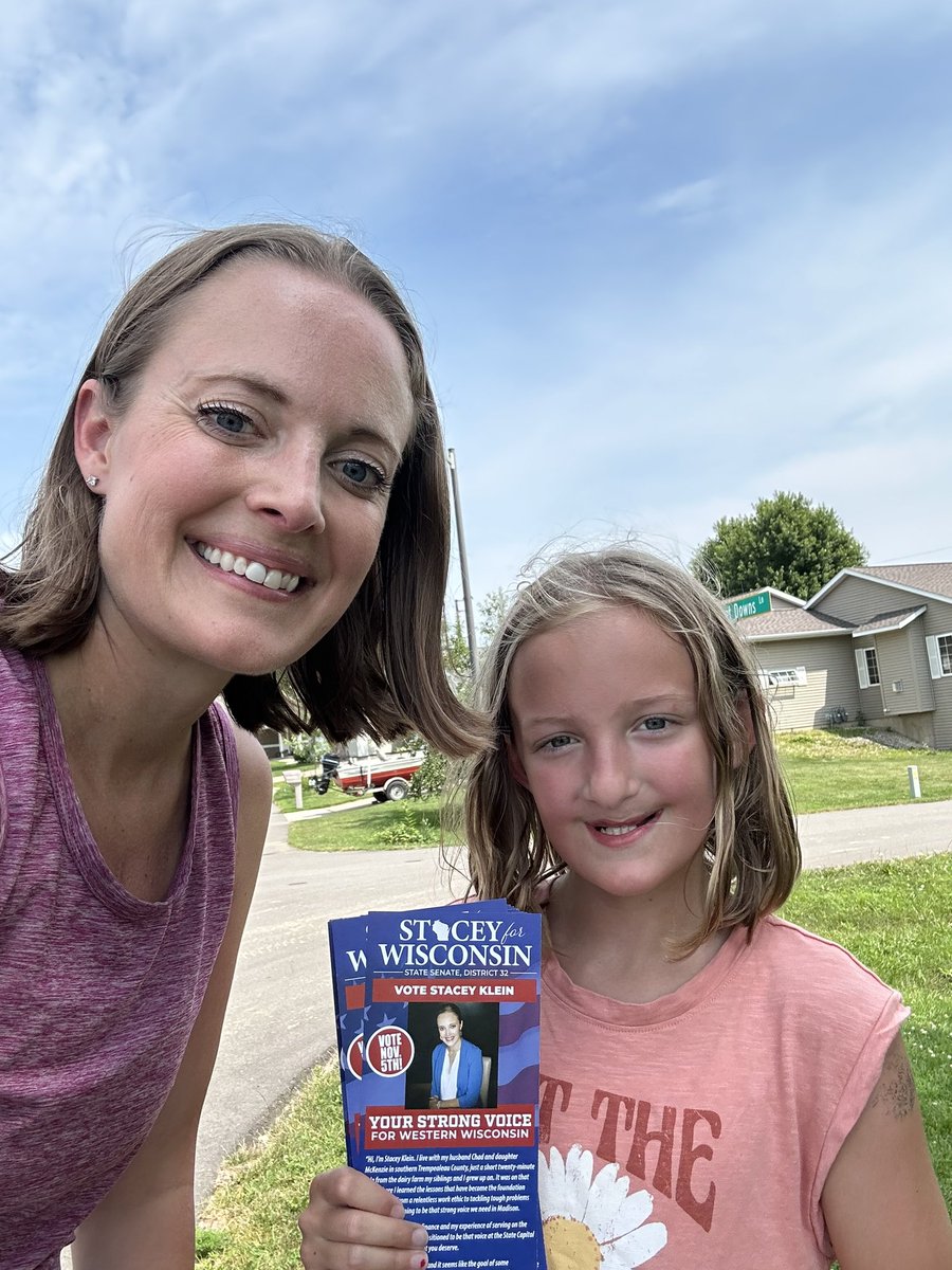 StaceyforWI's tweet image. Out knocking doors with McKenzie this afternoon.

Took a quick water/park break!