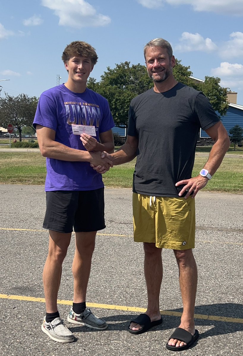 Congratulations to our 2024 Robert McDonald Memorial Scholarship recipient Jonah Burnett. Jonah had an incredible career for the Northwoods Grizzlies and we wish him the best at the University of Northwestern in the metro!