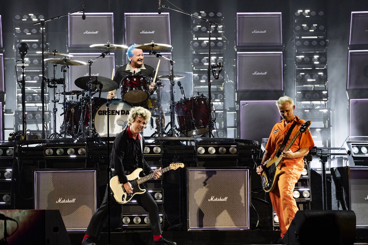Green Day tweet media
