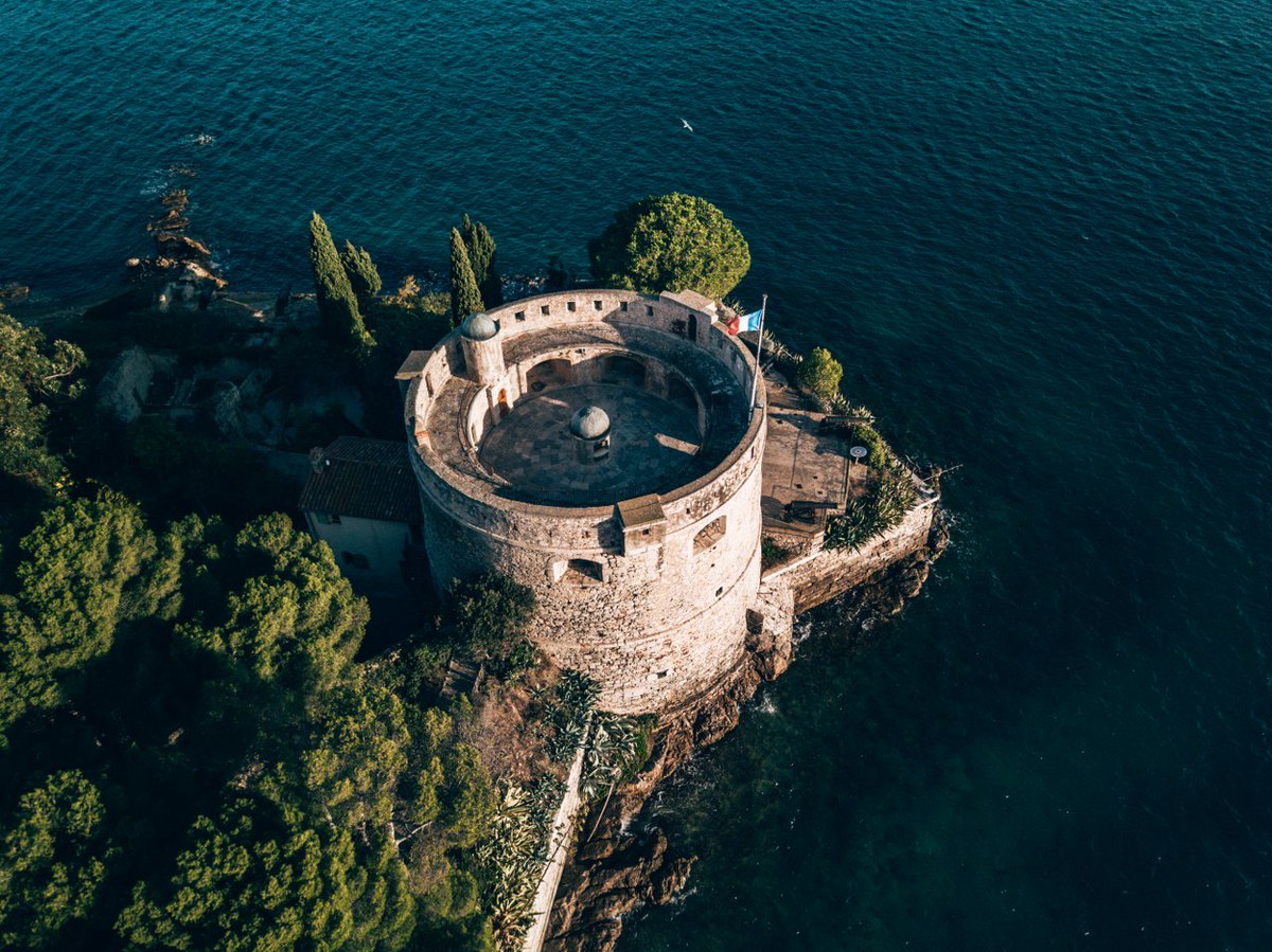 Sabeenjean's tweet image. Sélection d'ICI LE MISTRAL SOUFFLE FORT au festival Films Courts Côté Sud au fort Balaguier ... projection le 29 août 2024 :-)