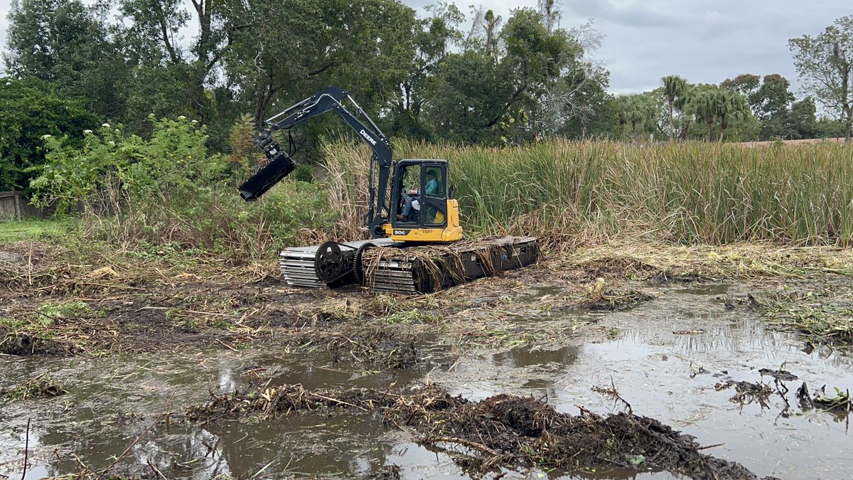 WetlandEquip's tweet image. Lots of Grass to Cut
#brushcutter
#treetrimmer
#maintenance
#drainage
#dewatering
#waterway
#ROW
#infrastructure
#buggylife
#amphibiouslife
#amphibiousexcavator
#amphibiousbuggy
#amphibiousequipment
#swampexcavator
#swamplife
#wetlandequip
@Wetlandequip
wetlandequipment.com