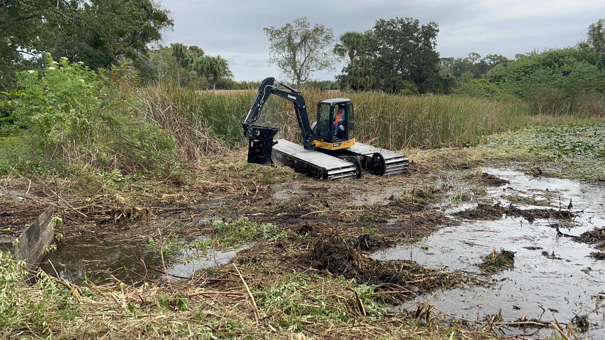WetlandEquip's tweet image. Lots of Grass to Cut
#brushcutter
#treetrimmer
#maintenance
#drainage
#dewatering
#waterway
#ROW
#infrastructure
#buggylife
#amphibiouslife
#amphibiousexcavator
#amphibiousbuggy
#amphibiousequipment
#swampexcavator
#swamplife
#wetlandequip
@Wetlandequip
wetlandequipment.com