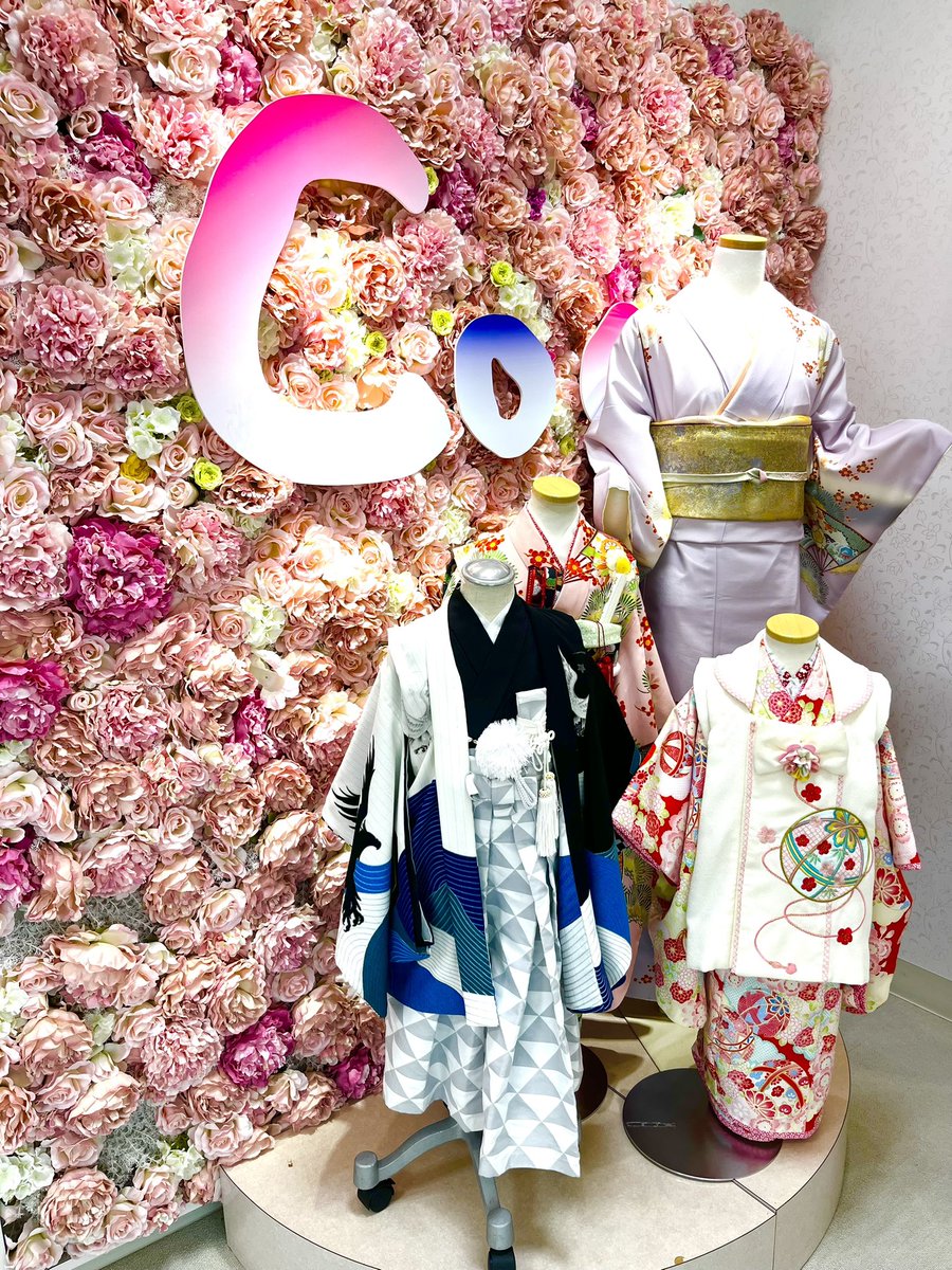 cocoiwaki8655's tweet photo. こんにちは！
本日水曜日！
いわき店は通常定休日ですが、、なんと！7月最後ということで、10時～18時まで営業しております🙇‍♀️
振袖ご相談、七五三ご相談など、承っておりますので、お気軽にご来店くださいませ(⁎ᴗ͈ˬᴗ͈⁎)
お客様のご来店お待ちしております❣️
 #スタジオCoco #いわき #振袖 #七五三 https://t.co/RlZ0QFKC2F