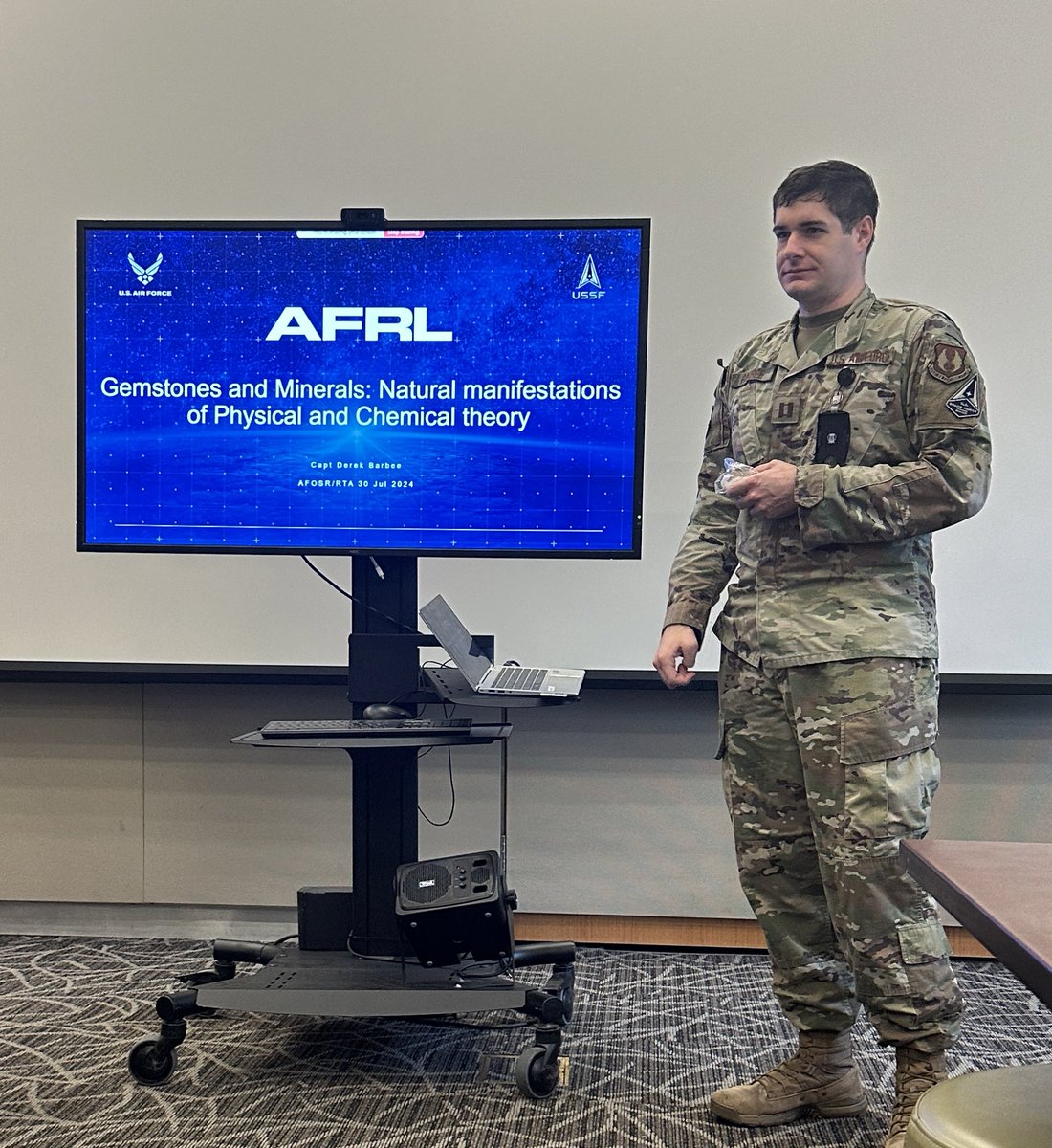 Day 2 was all about material science, natural materials, and systems. 💎🪸🌱🐌🔬We explored <a href="/NMNH/">Smithsonian NMNH</a> exhibits and brainstormed #STEM lessons after exploring the Q?rius collection. #STLA <a href="/AFOSR/">AFOSR</a>  <a href="/AFResearchLab/">Air Force Research Lab - AFRL</a> <a href="/APSlearns/">APS Professional Learning</a> <a href="/APS_STEM/">APS STEM</a>