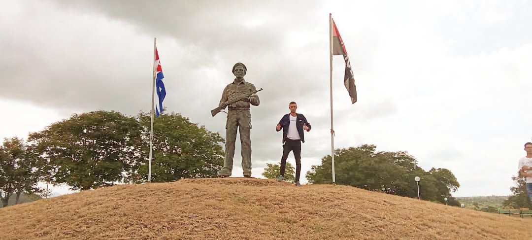 Es Santiago de Cuba!!
No os asombreis de nada!!