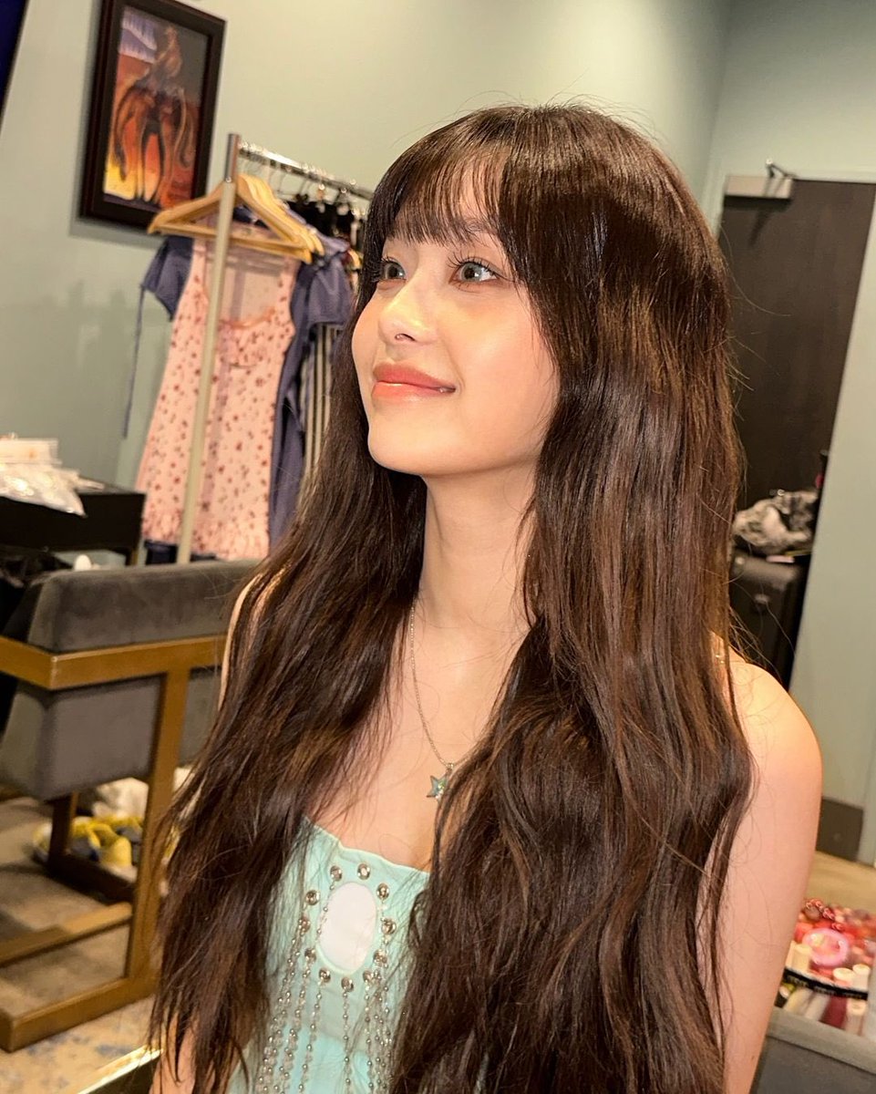 𝓒𝓱𝓾𝓾'𝓼 𝓾𝓹𝓭𝓪𝓽𝓮 🐧 
🍓 ⋮ INSTAGRAM

 #CHUU a posté sur son compte instagram personnel (chuuo3o)

«🧚‍♂️OK💫»

(1/2)

╰  #CHUU #츄 #KKOTI ╯