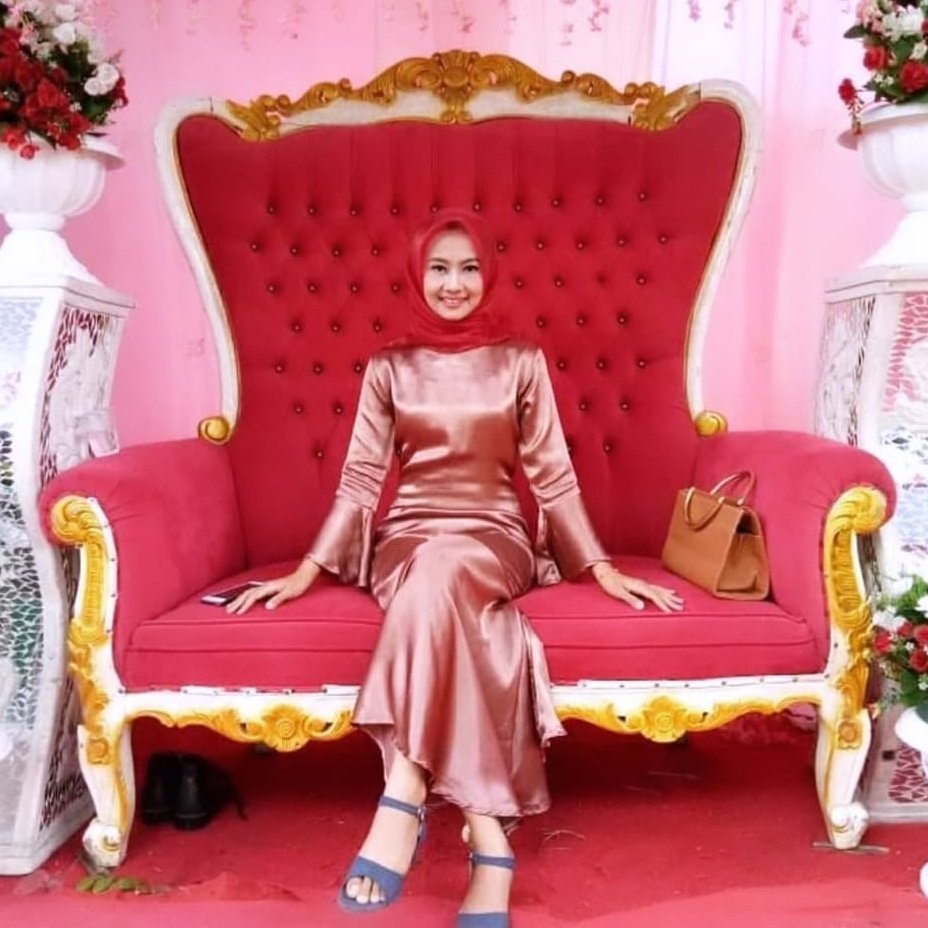 Putri Yunita Sari tweet media