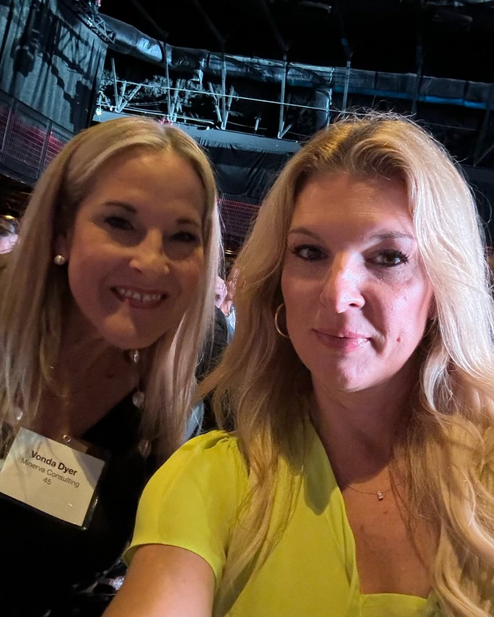 minervaco's tweet image. We had a wonderful time on Thursday night celebrating the achievements of our client @nfnlnews - who went home with the midsize Organization of the Year award from @DCEOmagazine / @DMagazine. We are SO proud of this team and their work in taking a #StandForHer!

#MinervaClient