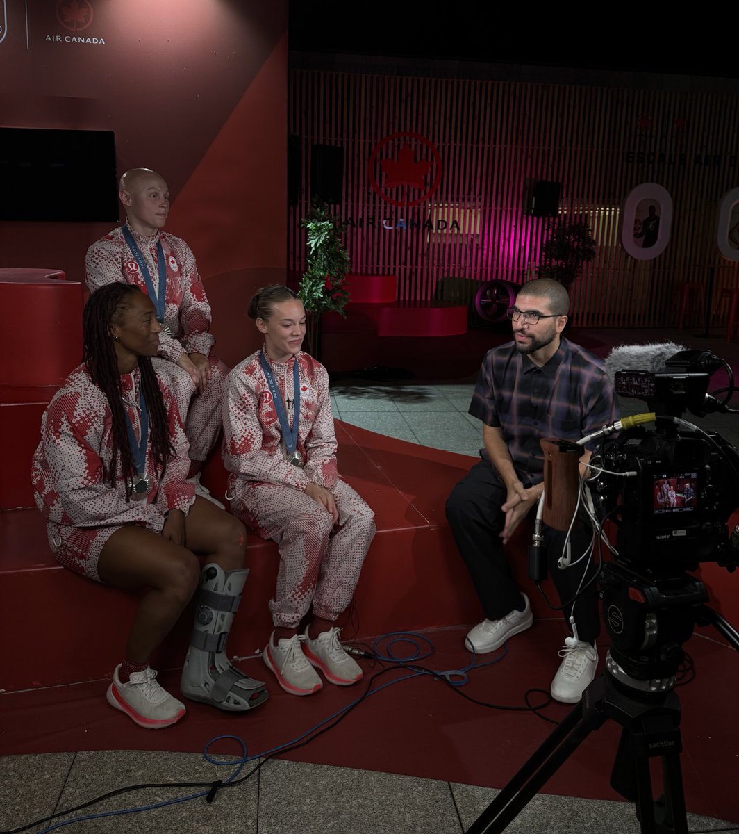 Ariel Helwani (@arielhelwani) on Twitter photo Shoutout to <a href="/TeamCanada/">Team Canada</a>โs womenโs rugby 7โs silver medal winners!
Their best finish ever. What an incredible run.
Weโll talk to them tonight on โฆ Paris Tonight. ๐ Shoutout to <a href="/TeamCanada/">Team Canada</a>โs womenโs rugby 7โs silver medal winners!
Their best finish ever. What an incredible run.
Weโll talk to them tonight on โฆ Paris Tonight. ๐