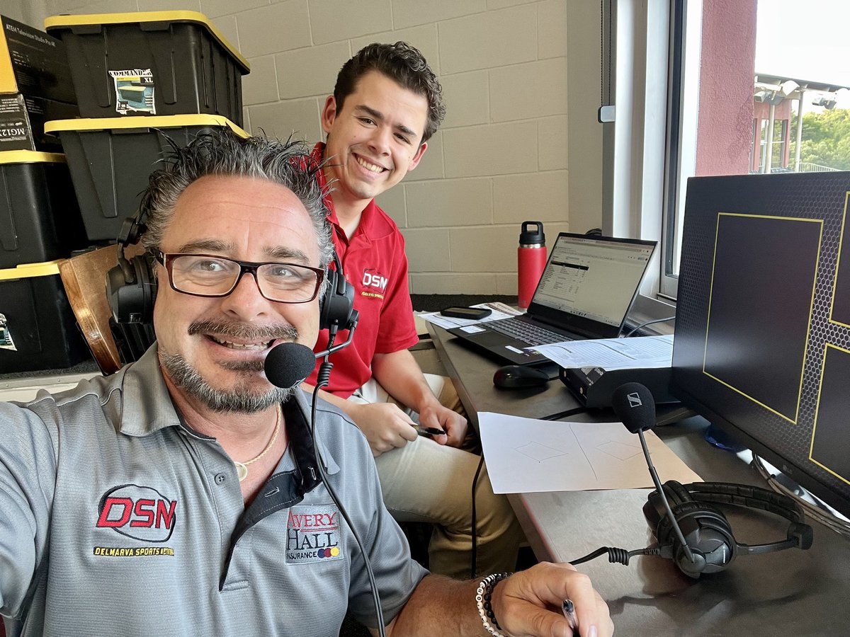 BryanDykeShow's tweet photo. Great night for a broadcast! Delmarva minor league baseball ⚾️ 💯#shorebirds vs #pelicans https://t.co/XbM8uPoXqC