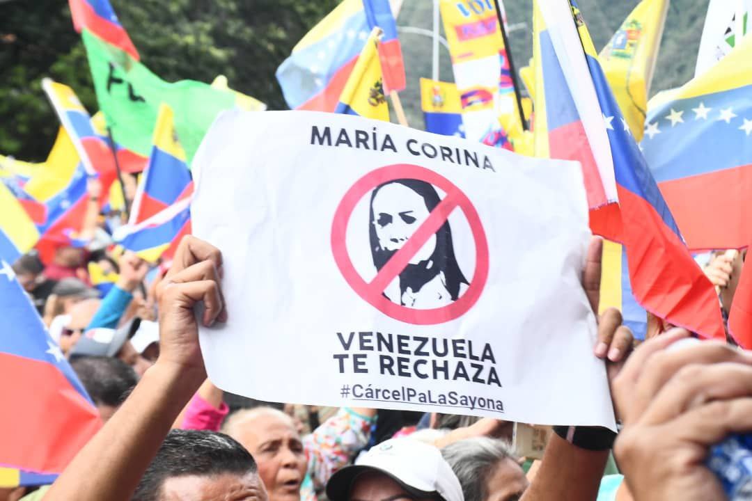 Movimiento Revolucionario TUPAMARO Vzla. (@tupamaromrt_) on Twitter photo La esperanza está en la calle y las calles son del pueblo
Nuestro camarada <a href="/dcabellor/">Diosdado Cabello R</a> de la mano junto al pueblo marcharon en Caracas en defensa de la paz y en rechazo a la agenda terrorista que pretende imponer la derecha fascista.
¡No volverán!
<a href="/NicolasMaduro/">Nicolás Maduro</a> La esperanza está en la calle y las calles son del pueblo
Nuestro camarada <a href="/dcabellor/">Diosdado Cabello R</a> de la mano junto al pueblo marcharon en Caracas en defensa de la paz y en rechazo a la agenda terrorista que pretende imponer la derecha fascista.
¡No volverán!
<a href="/NicolasMaduro/">Nicolás Maduro</a>