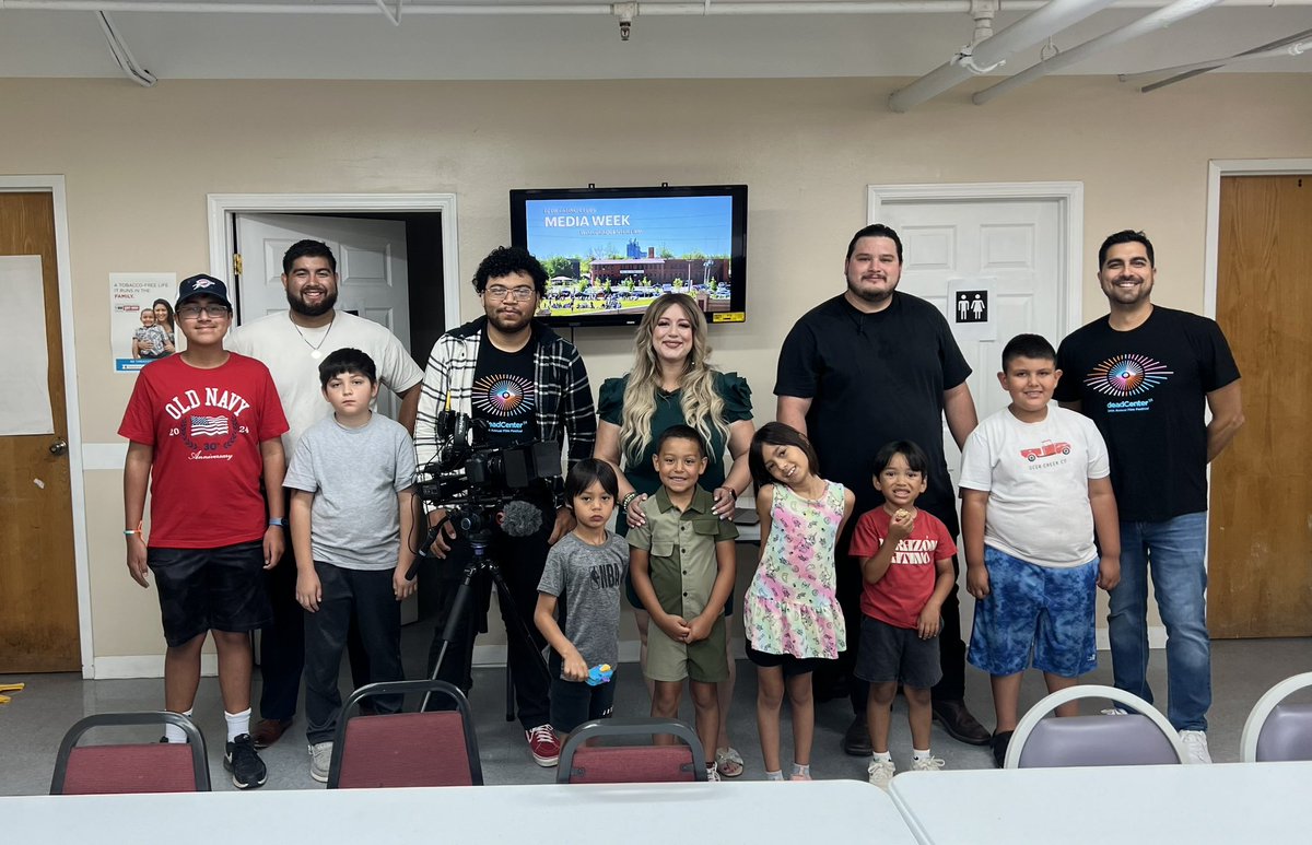 Hoy junto con Daschel Chávez y Carlos Morga fuimos a la agencia latina para hablar con menores de edad participantes de unos talleres impartidos por @deadcentereducation . 

#comunidad #telemundo #telemundooklahoma #deadcenter #filmmaking #cinematografia