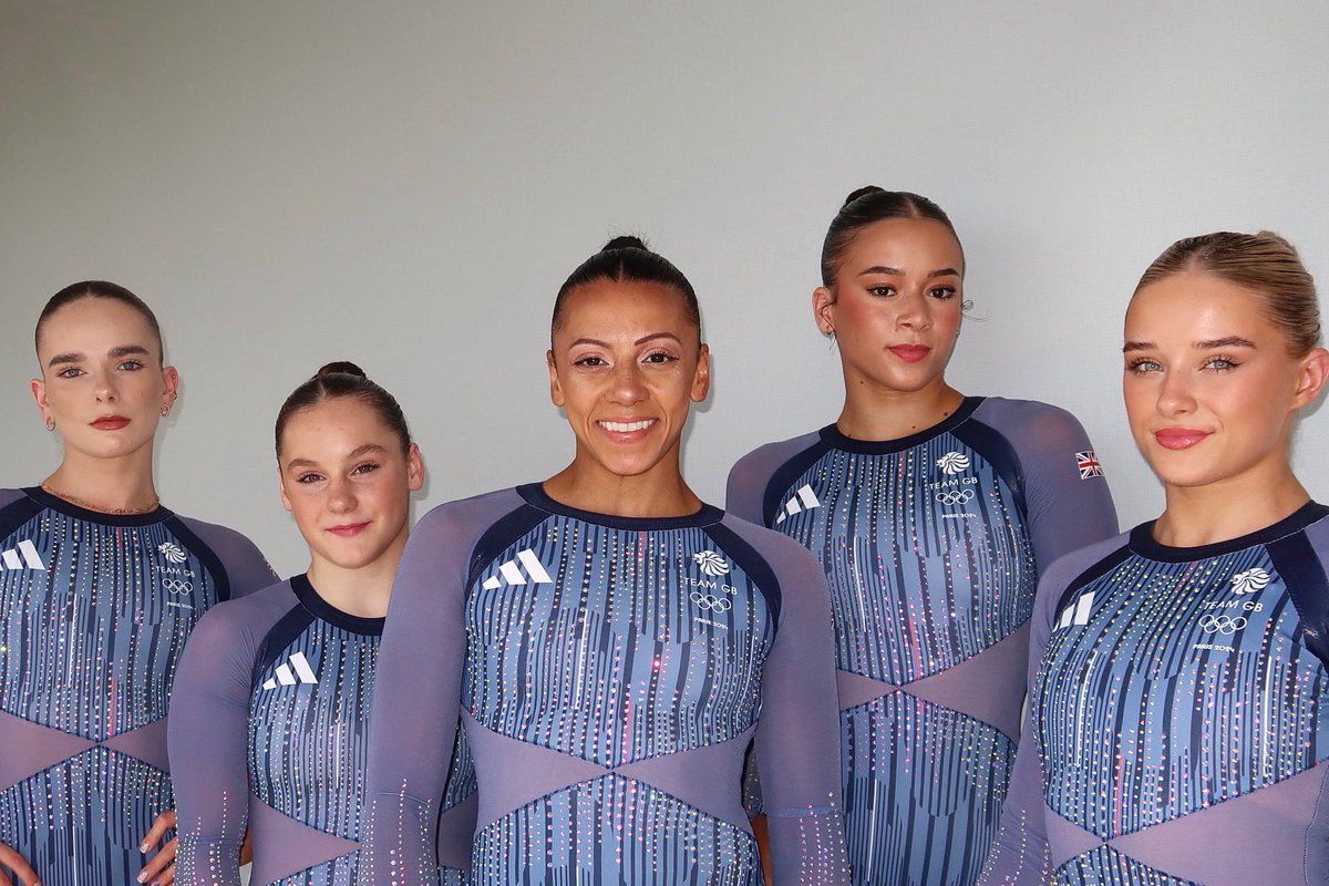 Heart &amp; soul left on the floor today …. Couldn’t be more proud of these queens 👑 
4th in the world !! We really just did that 🇬🇧