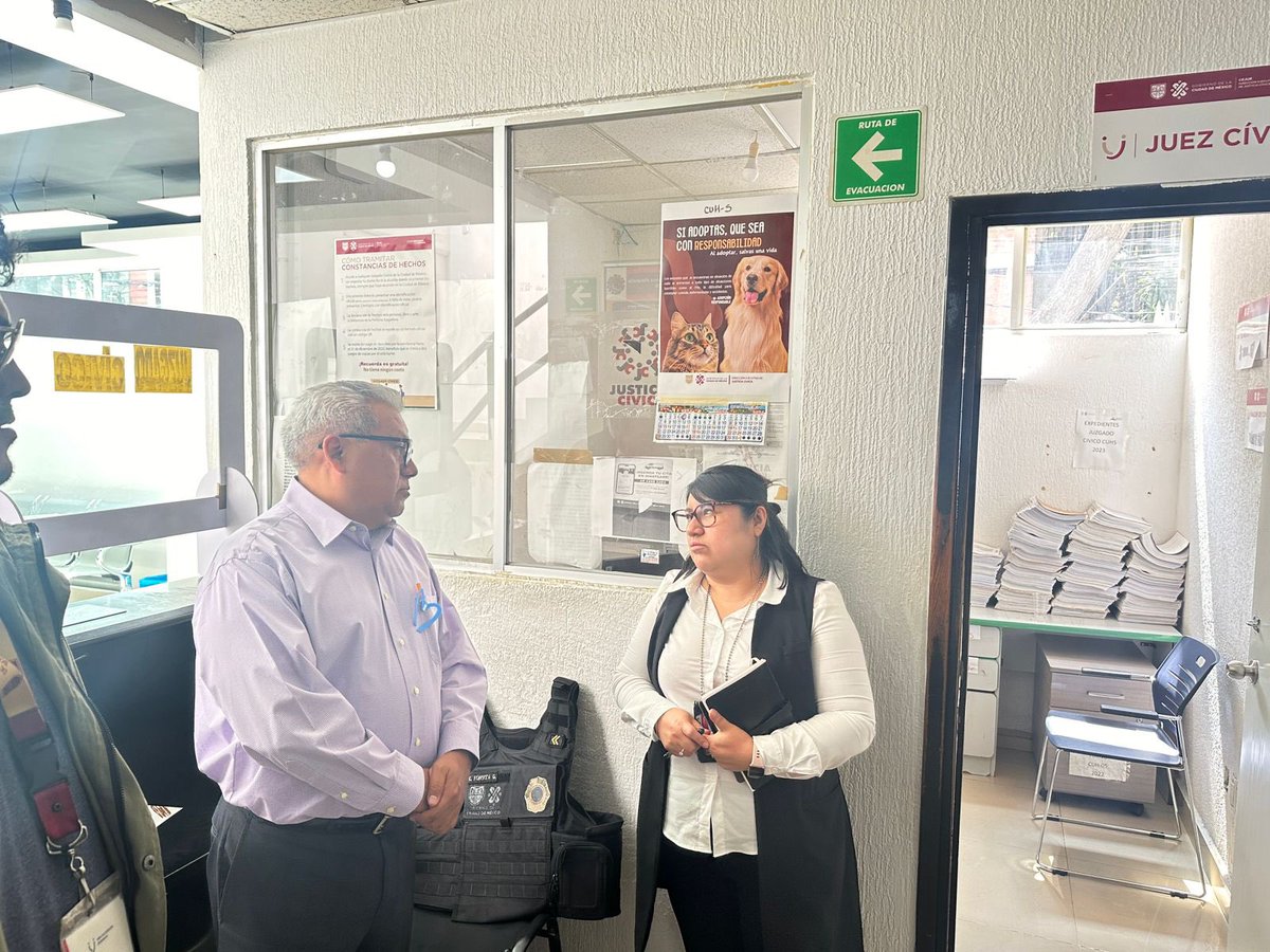 JusticiaCivica's tweet photo. #Supervisando 🤓🔎
Esta tarde realizamos visitas de supervisión a #JuzgadosCívicos de la Alcaldía Gustavo A Madero y Alcaldía Cuauhtemoc, con la finalidad de garantizar que estén operando de manera adecuada y brindando atención ciudadana digna y eficaz. ✅
#NuevaJusticiaCívica https://t.co/JgY978cqCG