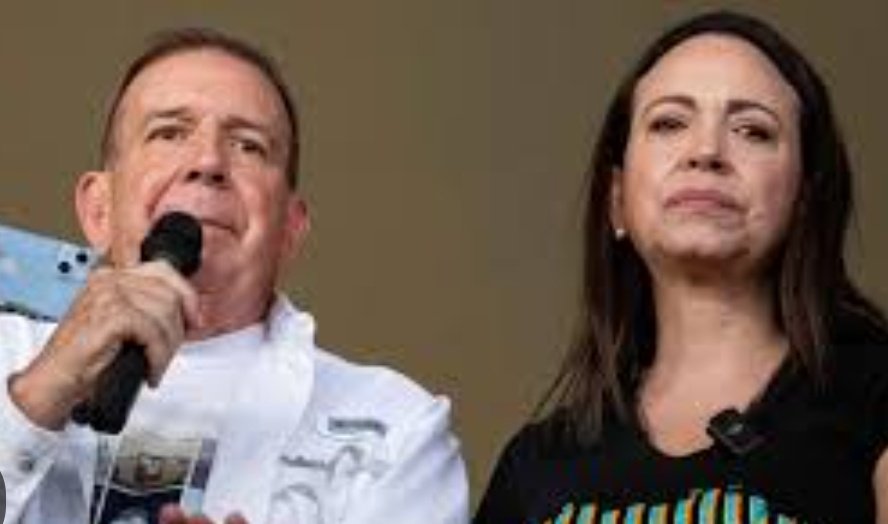 Estos dos no valen medio!
De gratis yo los entregaría a la justicia, pero ese sistema no existe en Venezuela.
🚨 Par de Asesinos.

Esperemos que la Justicia llegará en algún momento, Van a ir PRESOS!!!

Dios tiene el control!

#Venezuela #Venezolanos #30Julio