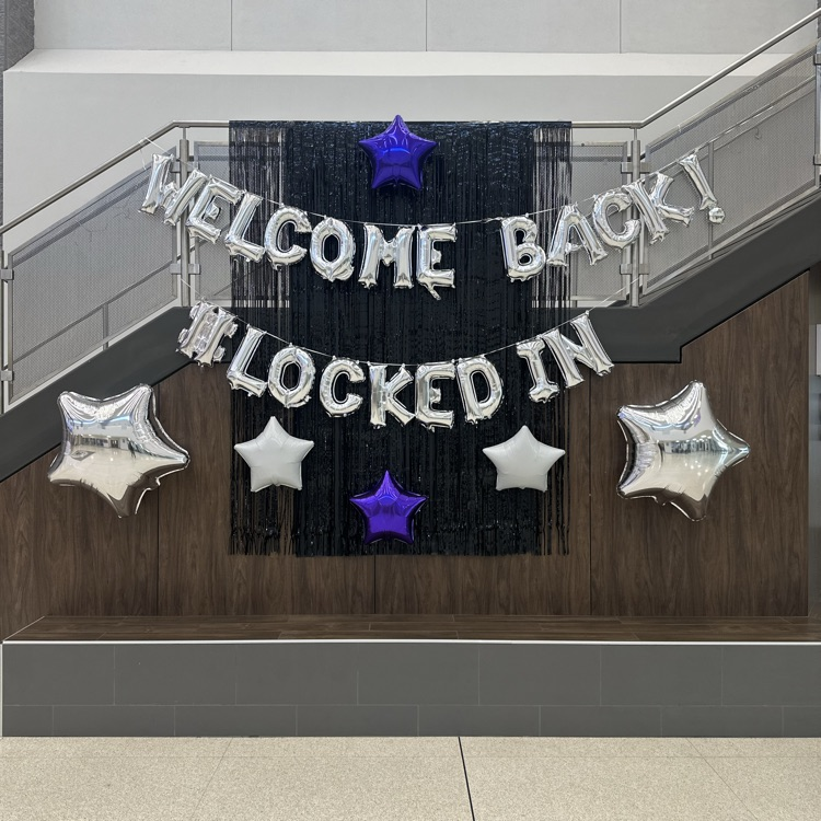 HumbleISD_HHS's tweet image. Welcome back, HHS staff! 

Huge thanks to our student organizations for giving us a warm Wildcat welcome. Excited to kick off the year with you all. 

We&apos;re #LockedIn on BIG things for Humble High School! Let&apos;s make this year incredible! 

#WildcatPride🐾💜🐾