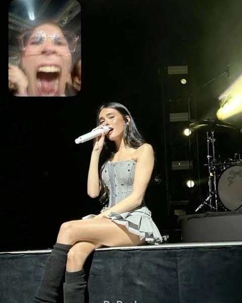 sami_artes's tweet photo. Minha versão do meme da cantora Madison Beer. Hilda além de ser uma maga habilidosa tambem é uma ótima cantora e seus amigos aprovam.
#MadisonBeer #meme https://t.co/UrFE7rvSwx