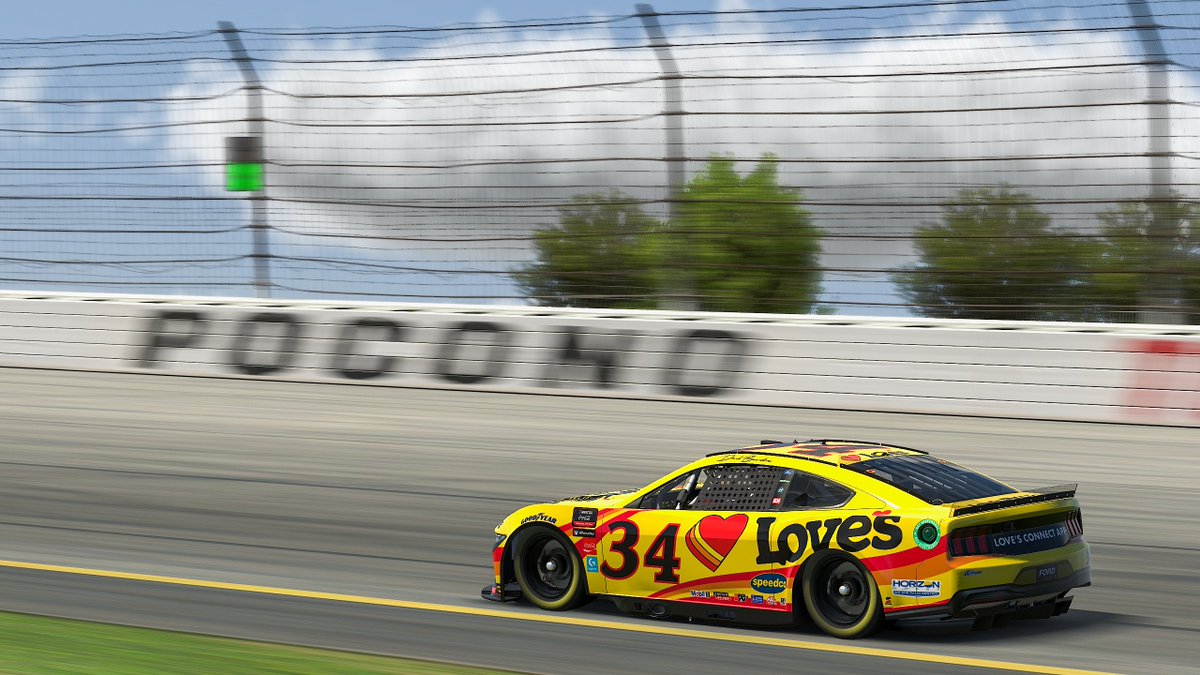 Tricky triangle tonight. Finished well here last year so hoping for the same result tonight.

Tune in at 8PM EST: eNASCAR.com/live