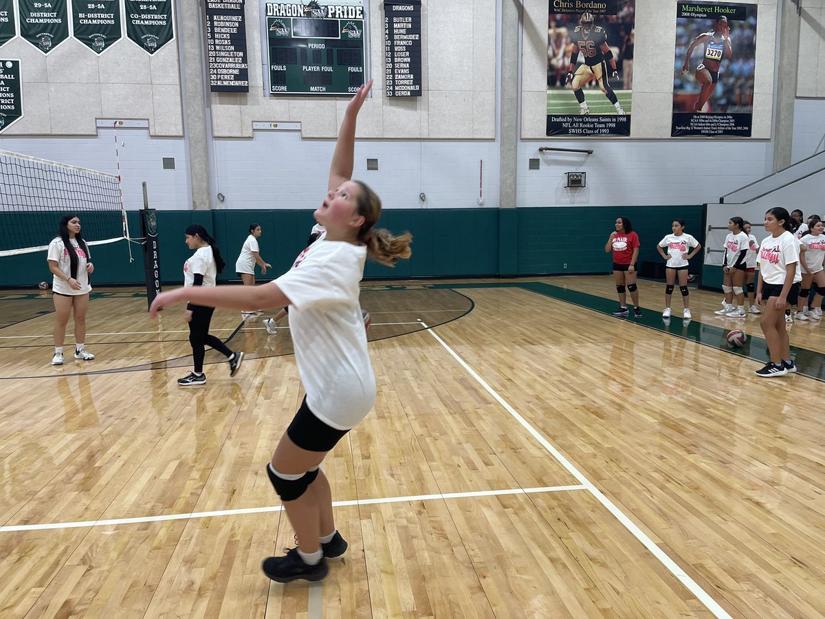 swisd_swhsvb's tweet image. What a turnout! Thank you everyone for making Dragon Volleyball Camp 2024 the biggest and best yet! Sharing our love for the sport with you is such a joy! #DragonVB #DreamBig